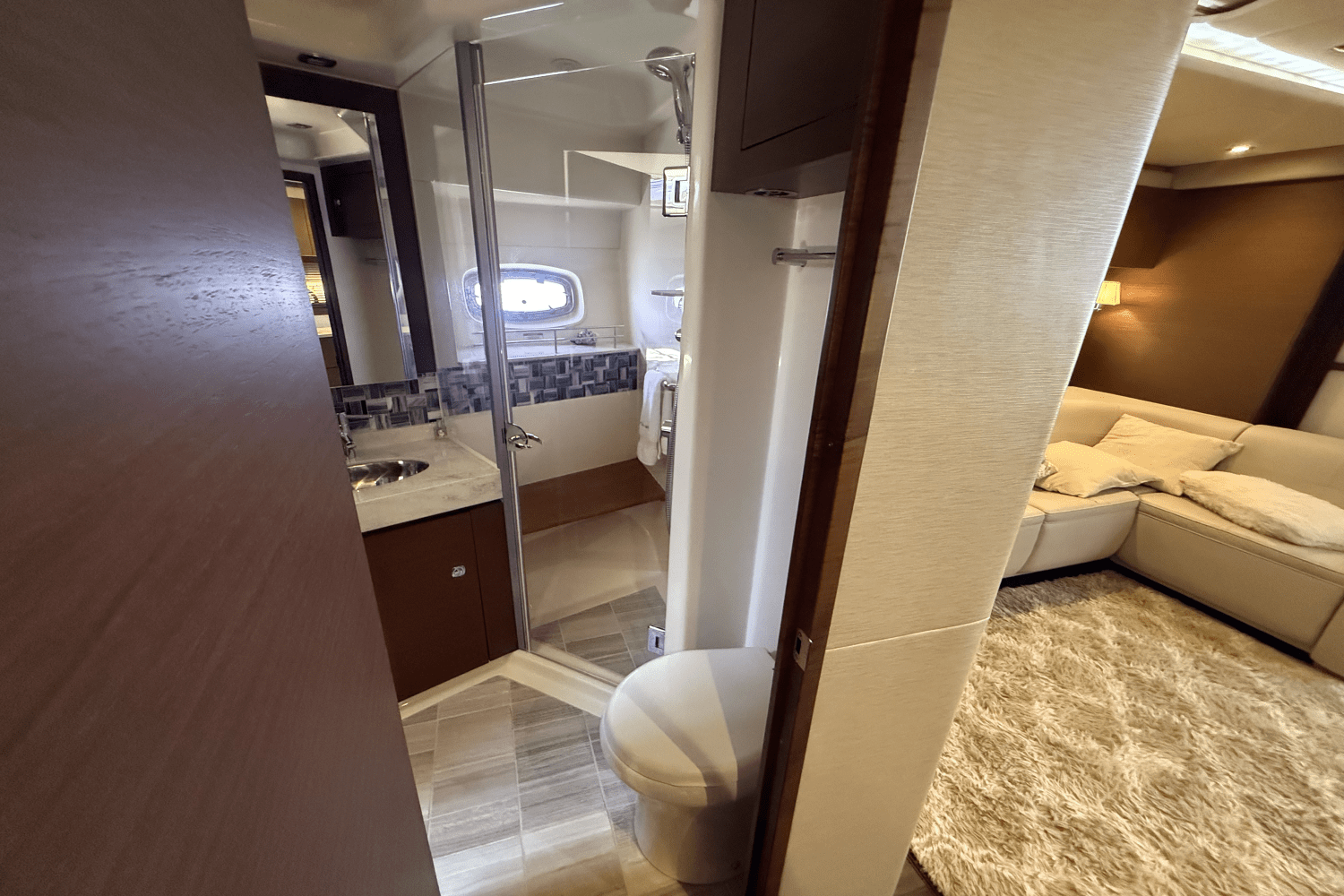 Slide: The Image of Sea Ray 540 SUNDANCER 2016 - 50