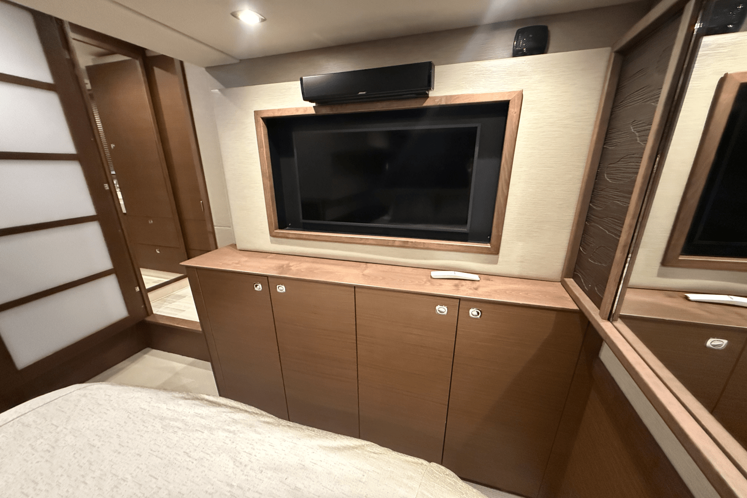 Slide: The Image of Sea Ray 540 SUNDANCER 2016 - 67