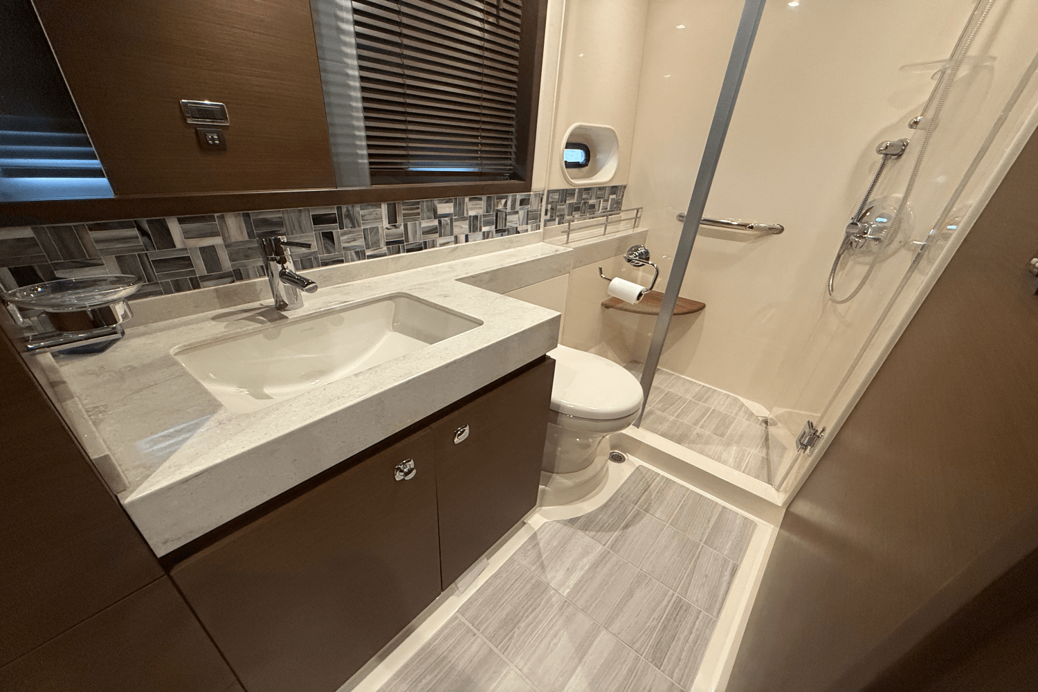 Slide: The Image of Sea Ray 540 SUNDANCER 2016 - 72