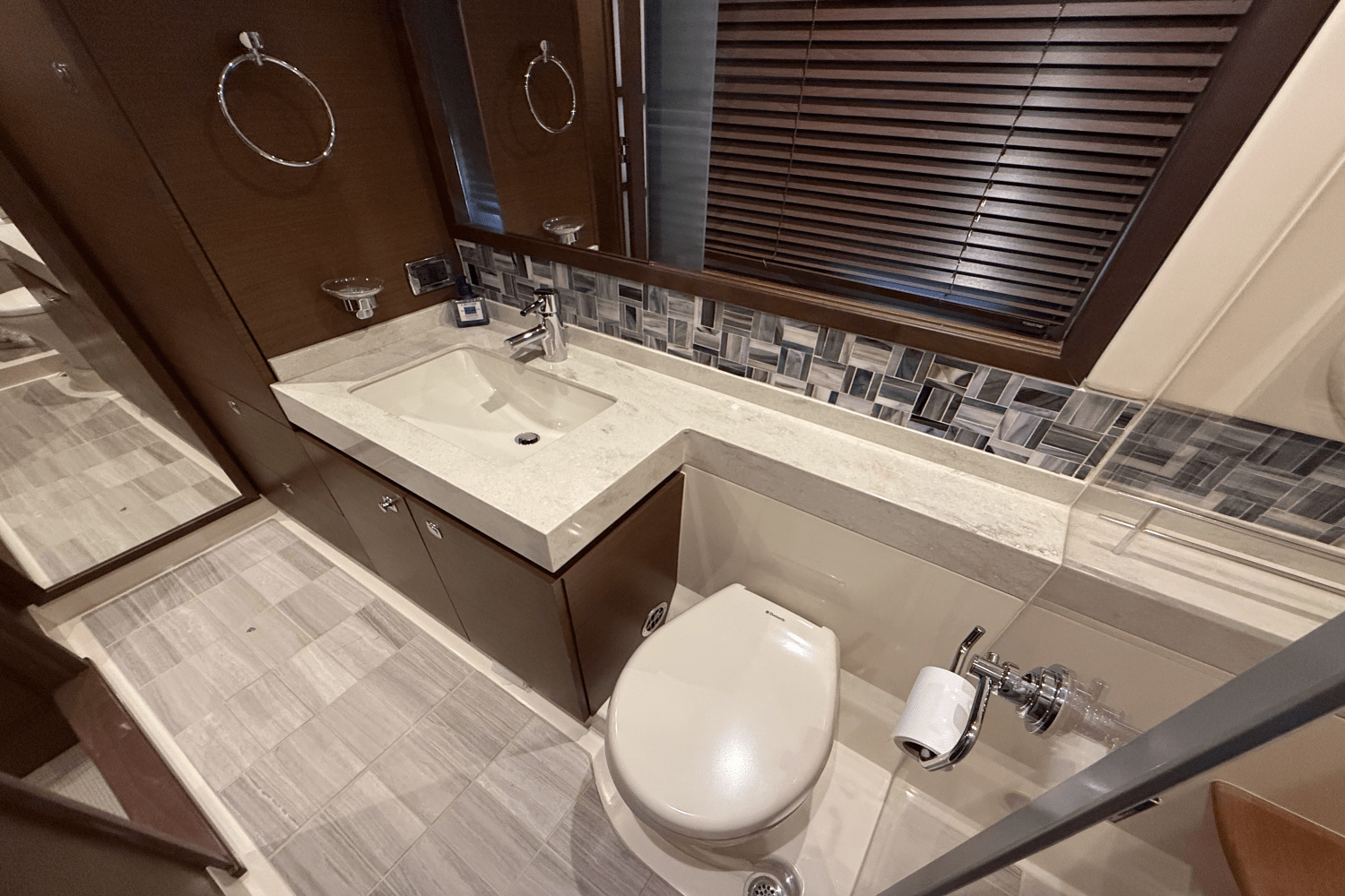 Slide: The Image of Sea Ray 540 SUNDANCER 2016 - 78