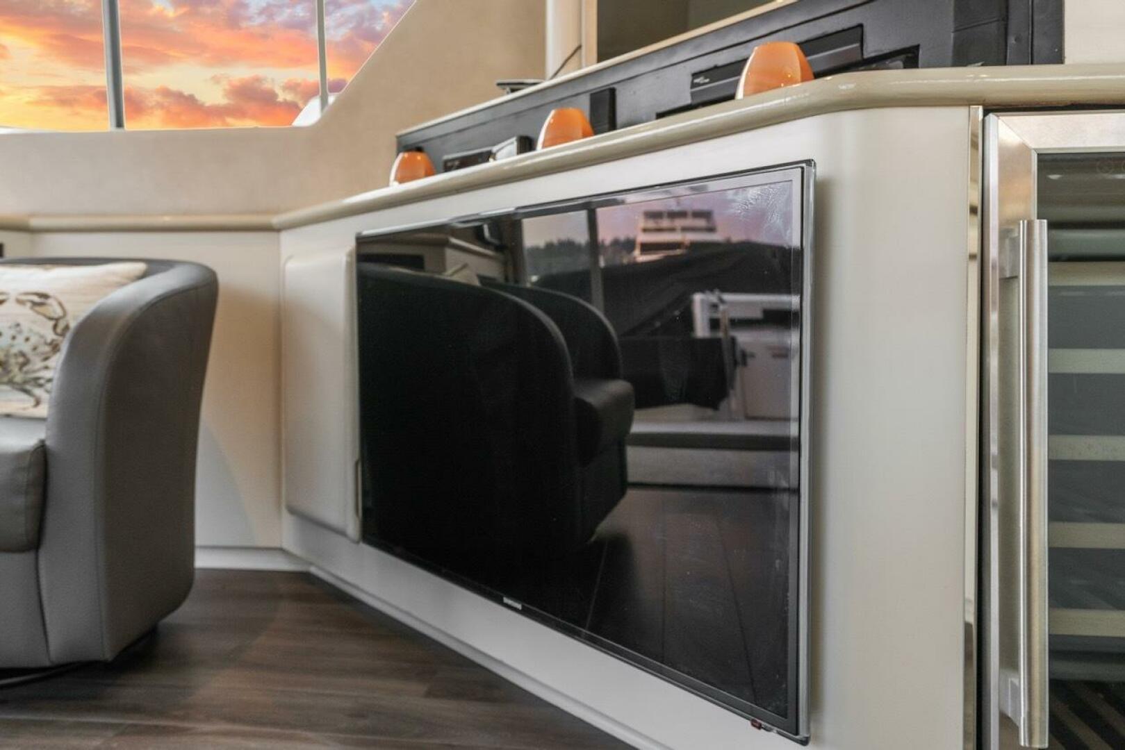 Slide: The Image of Sea Ray 550 Sedan Bridge 1993 - 5507073