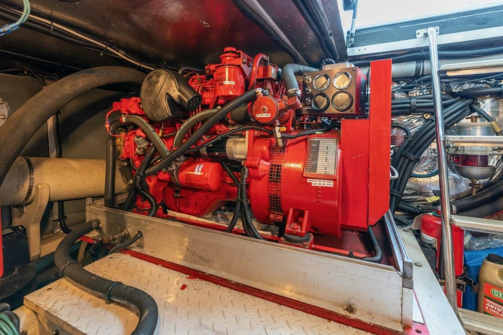 Slide: The Image of Sea Ray 550 Sedan Bridge 1993 - 5507109