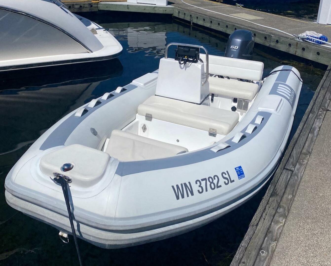 Slide: The Image of Sea Ray 550 Sedan Bridge 1993 - 5507113