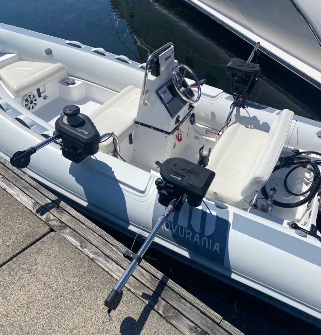 Slide: The Image of Sea Ray 550 Sedan Bridge 1993 - 5507117