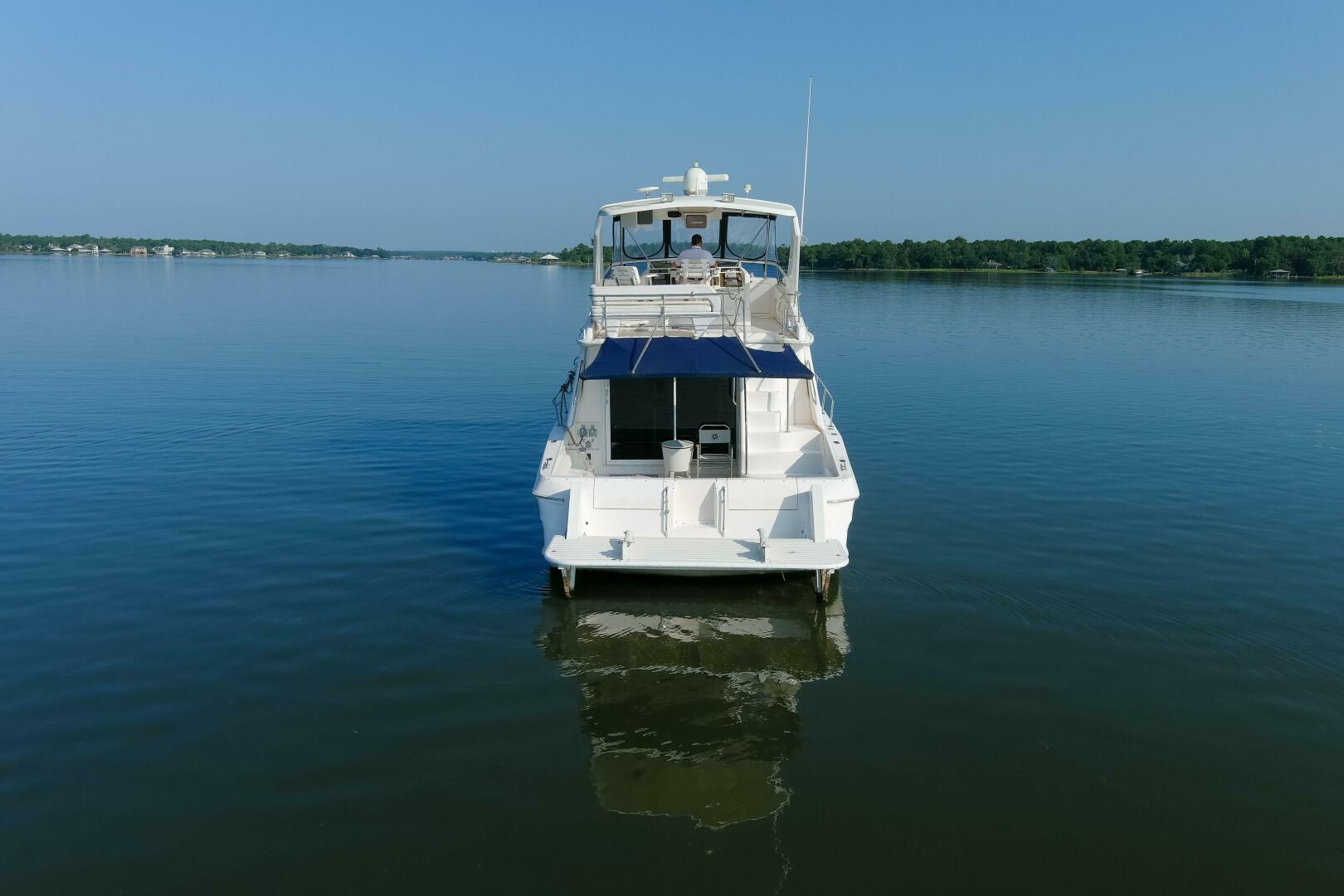 Slide: The Image of 1997 55 Sea Ray 550 Sedan No Name Stern - 3905937
