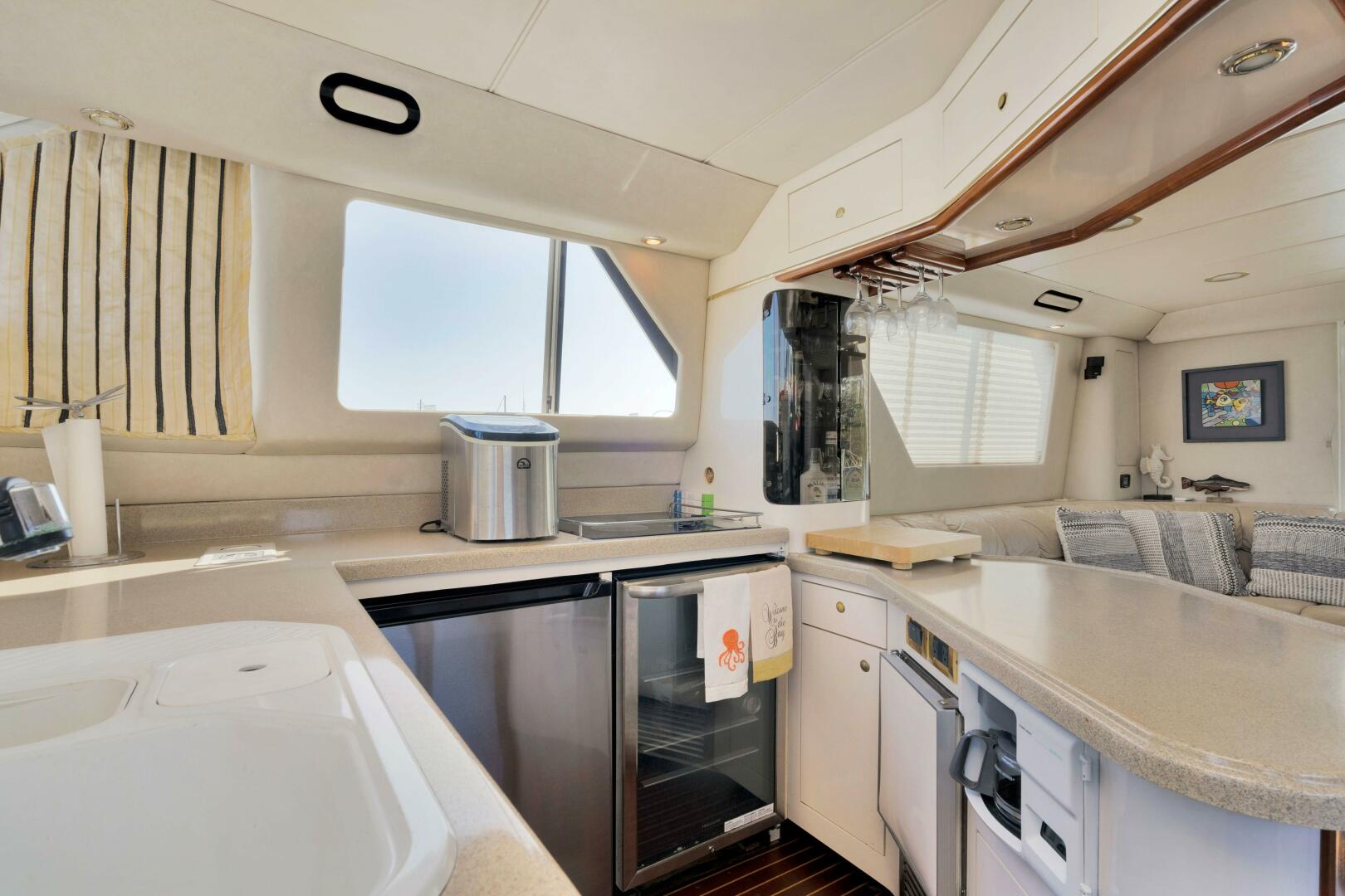 Slide: The Image of 1997 55 Sea Ray 550 Sedan No Name Galley (1) - 3905922
