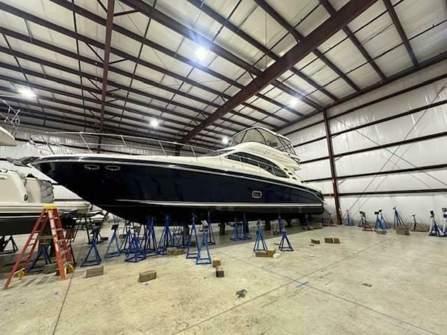 Slide: The Image of Sea Ray 550 Sedan Bridge 2005 - 5359834