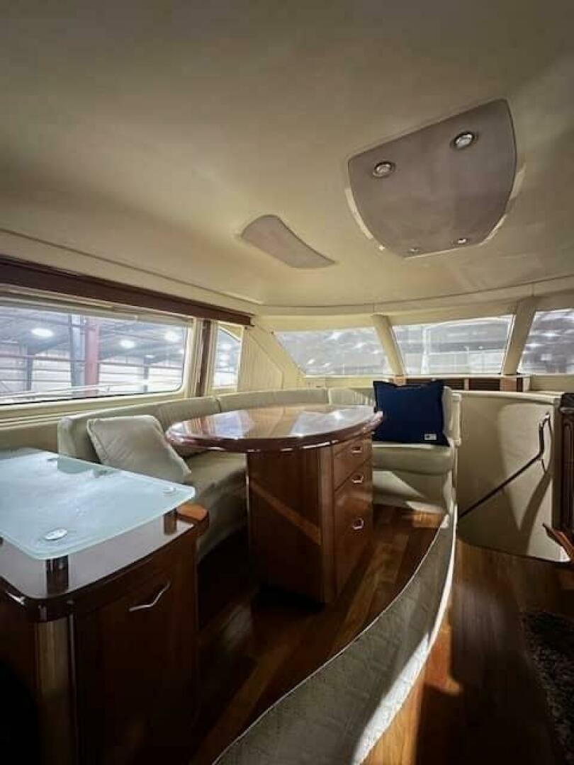 Slide: The Image of Sea Ray 550 Sedan Bridge 2005 - 5359841