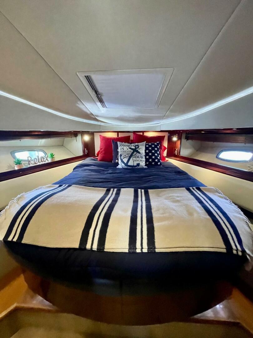 Slide: The Image of 2008 Sea Ray 55 Sundancer POSITIVE VIBES VIP Stateroom - 4003403