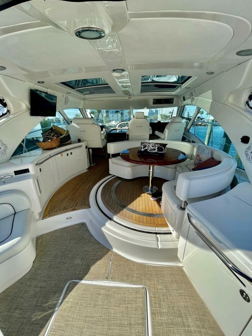 Slide: The Image of 2008 Sea Ray 55 Sundancer POSITIVE VIBES Seating - 4003393