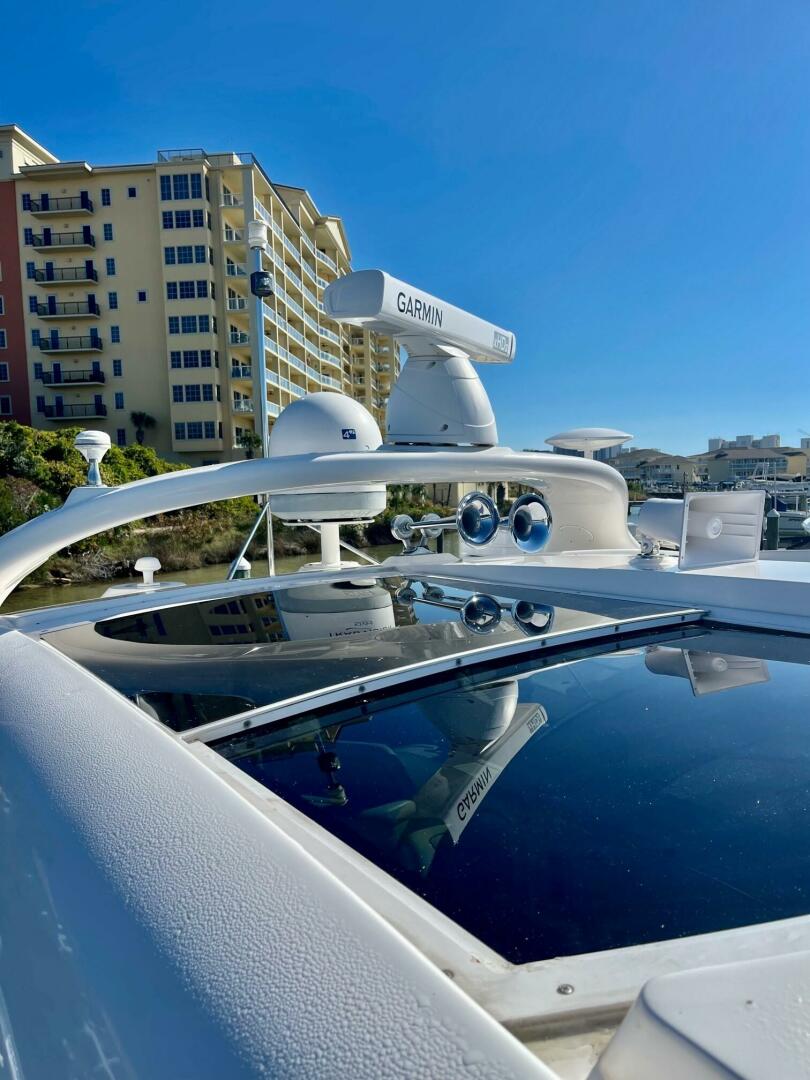 Slide: The Image of 2008 Sea Ray 55 Sundancer POSITIVE VIBES Radar - 4003391