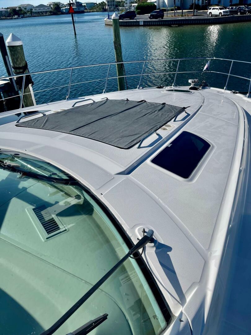 Slide: The Image of 2008 Sea Ray 55 Sundancer POSITIVE VIBES Bow - 4003367