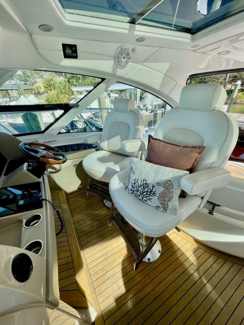 Slide: The Image of 2008 Sea Ray 55 Sundancer   POSITIVE VIBES  Helm - 4003379
