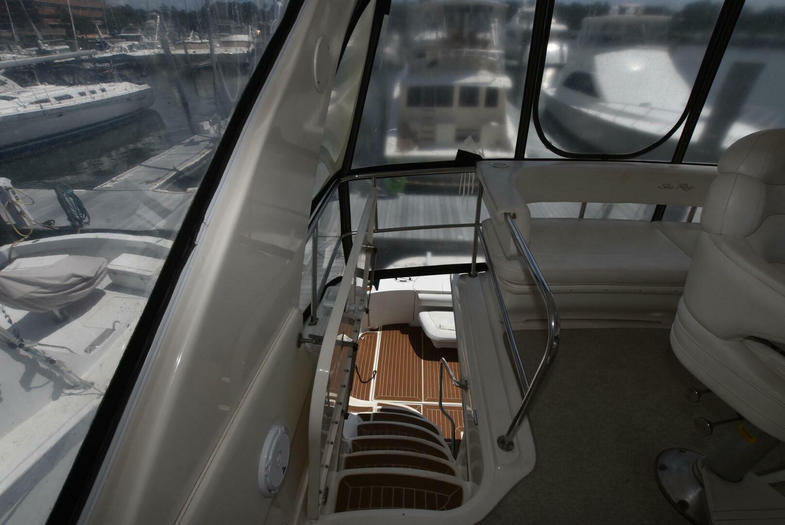 Slide: The Image of Sea Ray 560 Sedan Bridge 2003 - 5029018