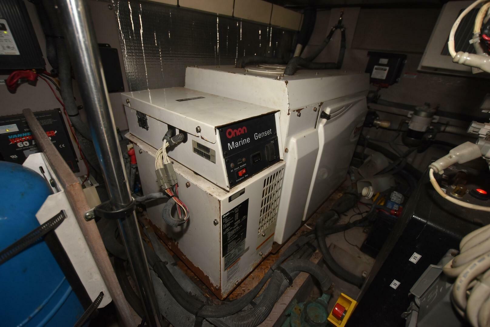 Slide: The Image of Sea Ray 560 Sedan Bridge 2003 - 5029029
