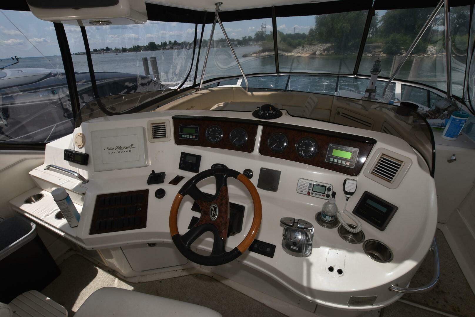 Slide: The Image of Sea Ray 560 Sedan Bridge 2003 - 5028990