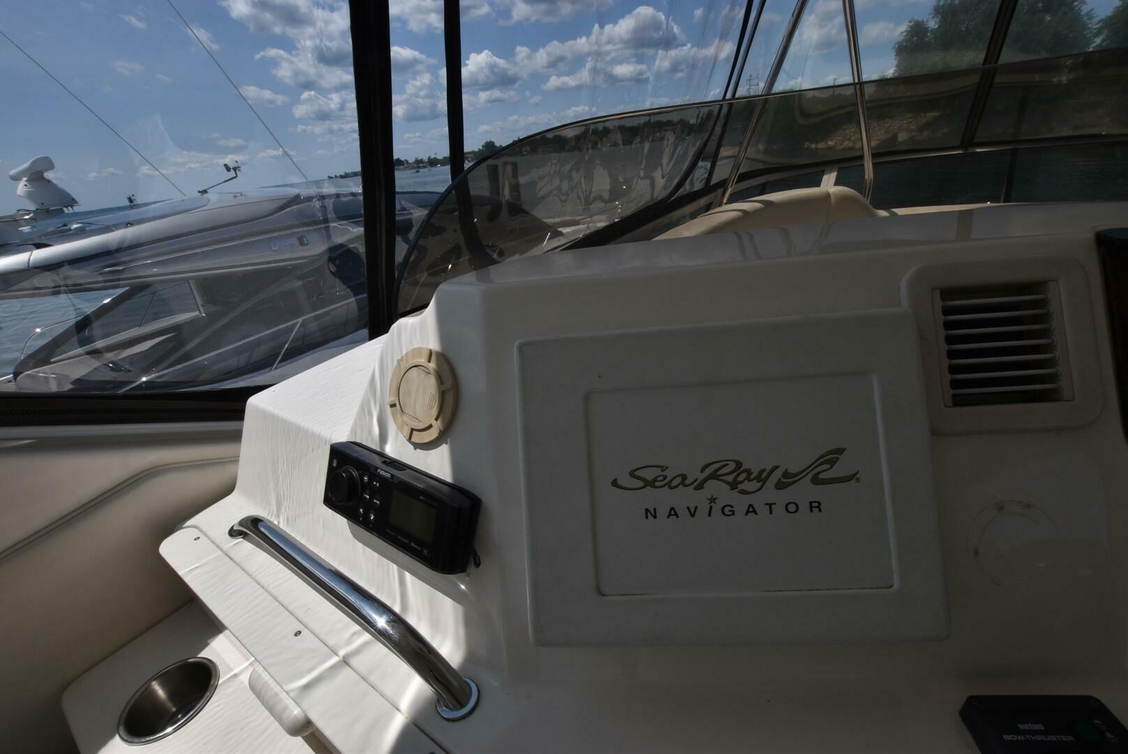 Slide: The Image of Sea Ray 560 Sedan Bridge 2003 - 5028993