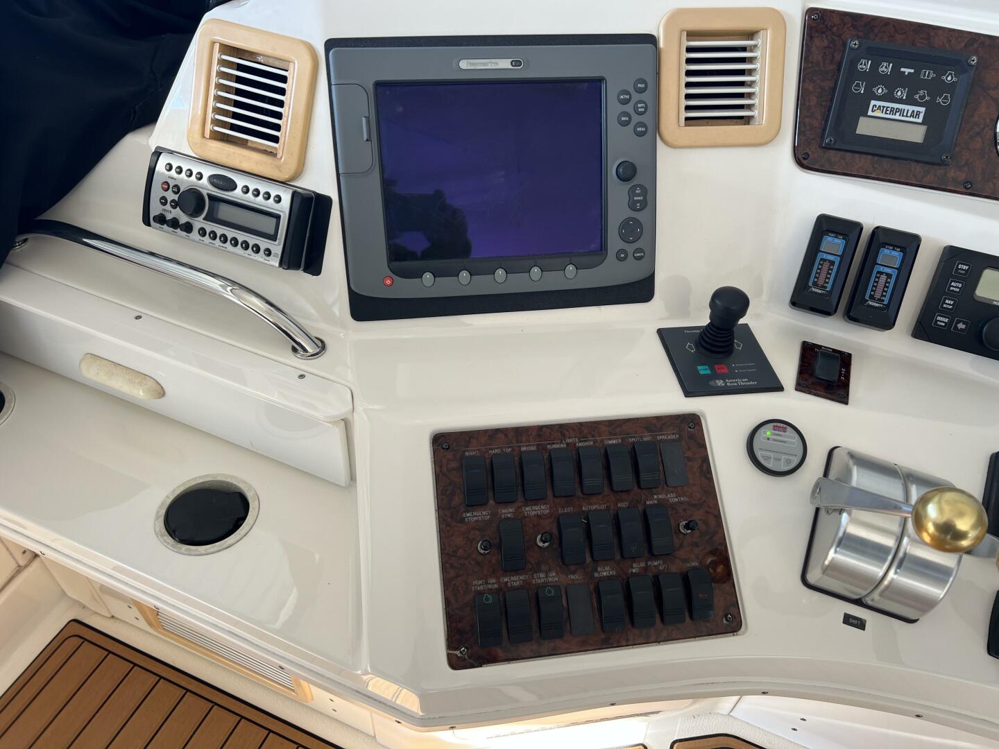 Slide: The Image of 2001 Sea Ray 56 Sedan Bridge Moderation - 3733891