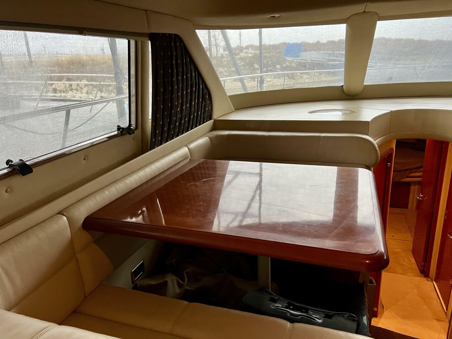 Slide: The Image of 2001 Sea Ray 56 Sedan Bridge Moderation - 3733858