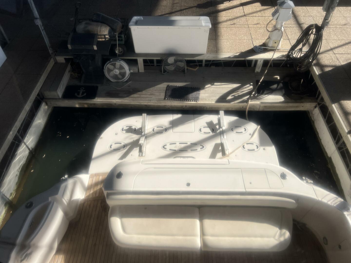 Slide: The Image of 2001 Sea Ray 56 Sedan Bridge Moderation - 3733901