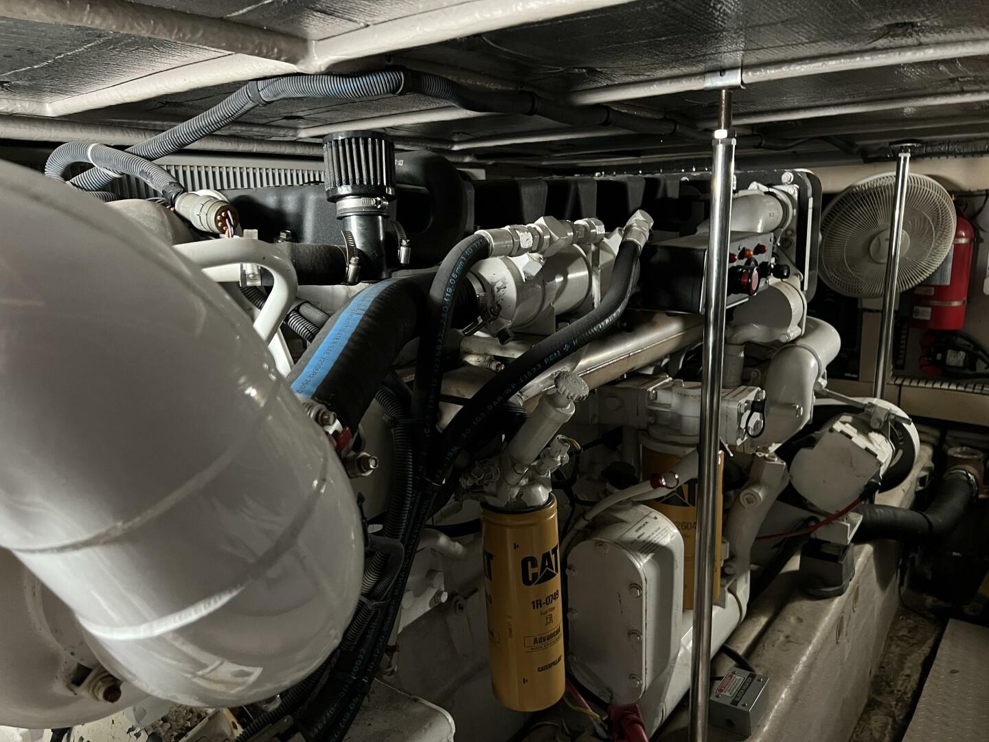 Slide: The Image of 2001 Sea Ray 56 Sedan Bridge Moderation - 3733908