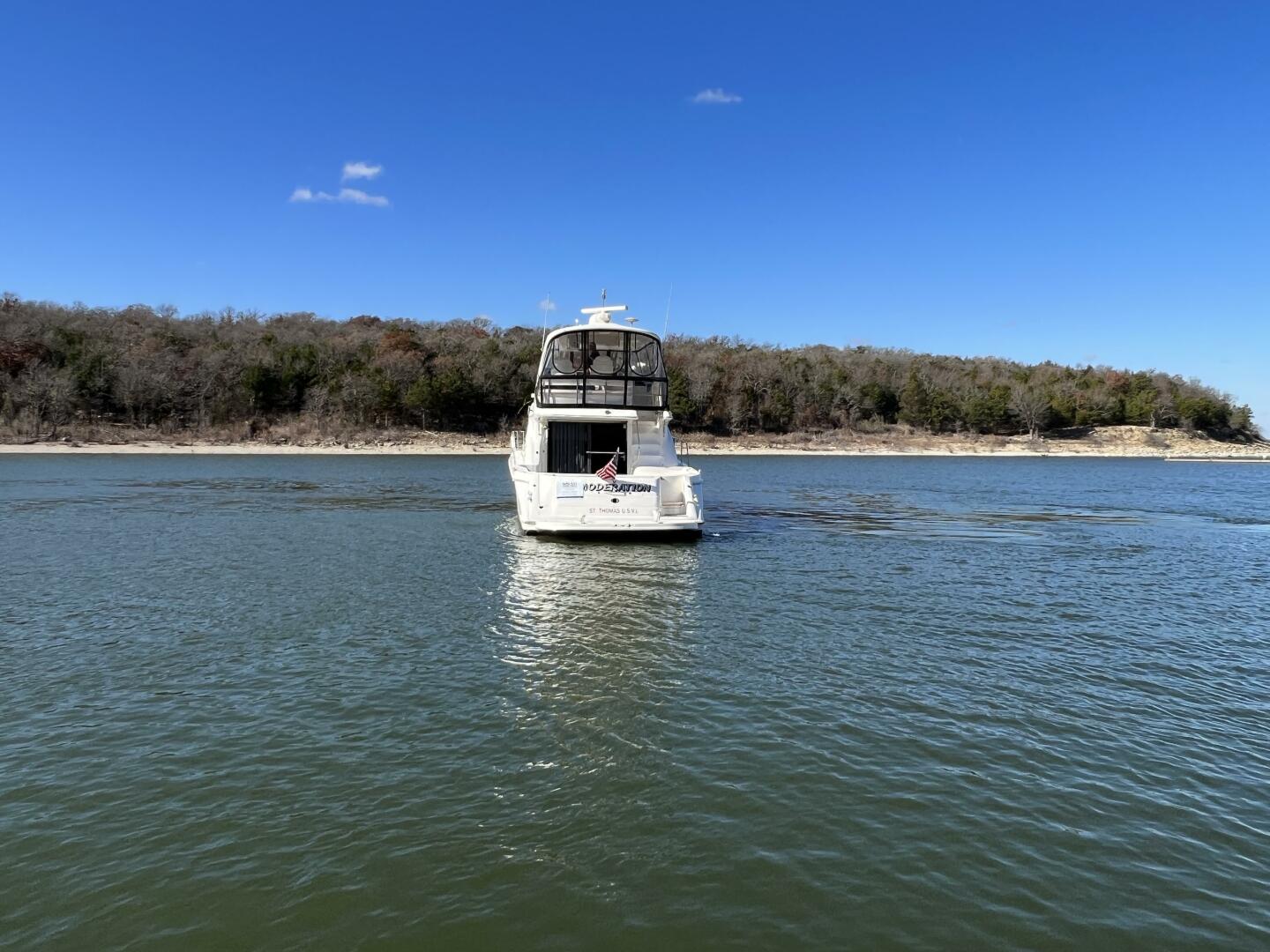Slide: The Image of 2001 Sea Ray 56 Sedan Bridge Moderation - 3733930