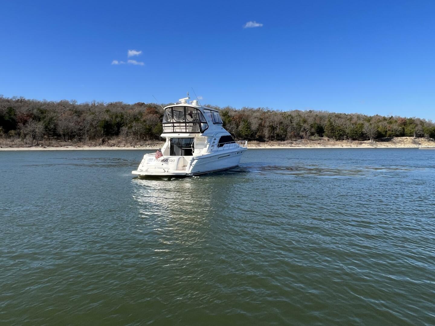Slide: The Image of 2001 Sea Ray 56 Sedan Bridge Moderation - 3733932