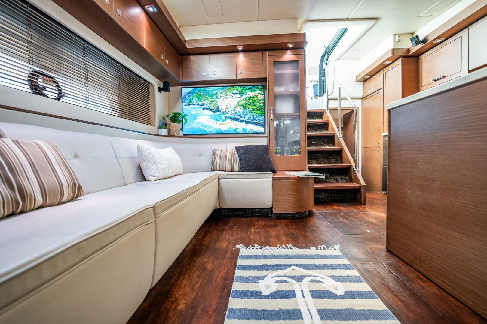 Slide: The Image of Sea Ray 580 Sundancer 2013 - 4429231