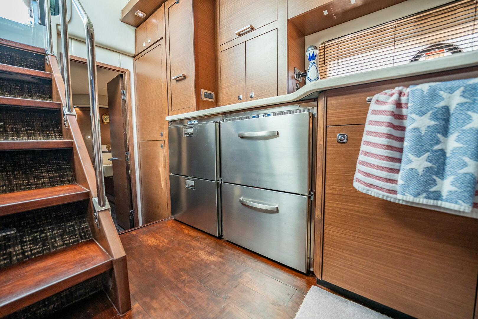 Slide: The Image of Sea Ray 580 Sundancer 2013 - 4429241