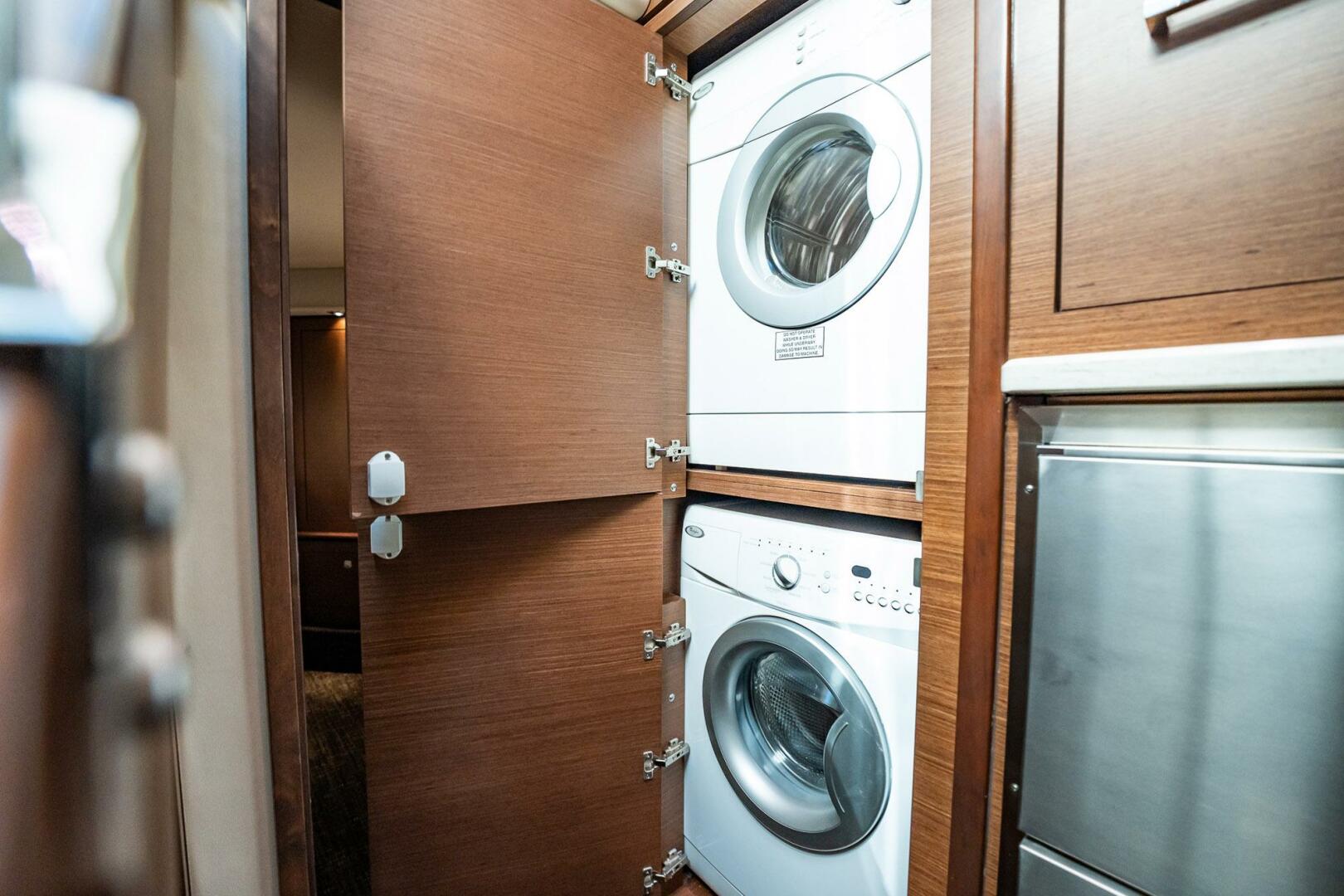 Slide: The Image of Sea Ray 580 Sundancer 2013 - 4429252