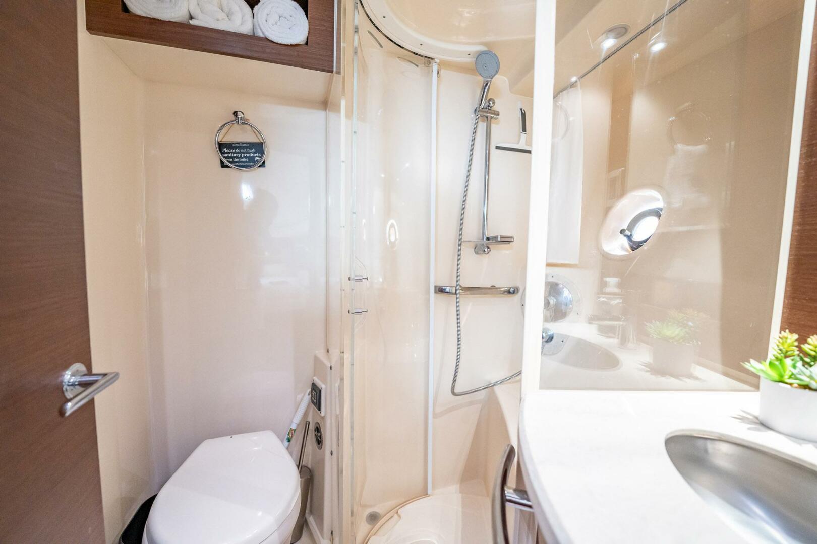 Slide: The Image of Sea Ray 580 Sundancer 2013 - 4429264