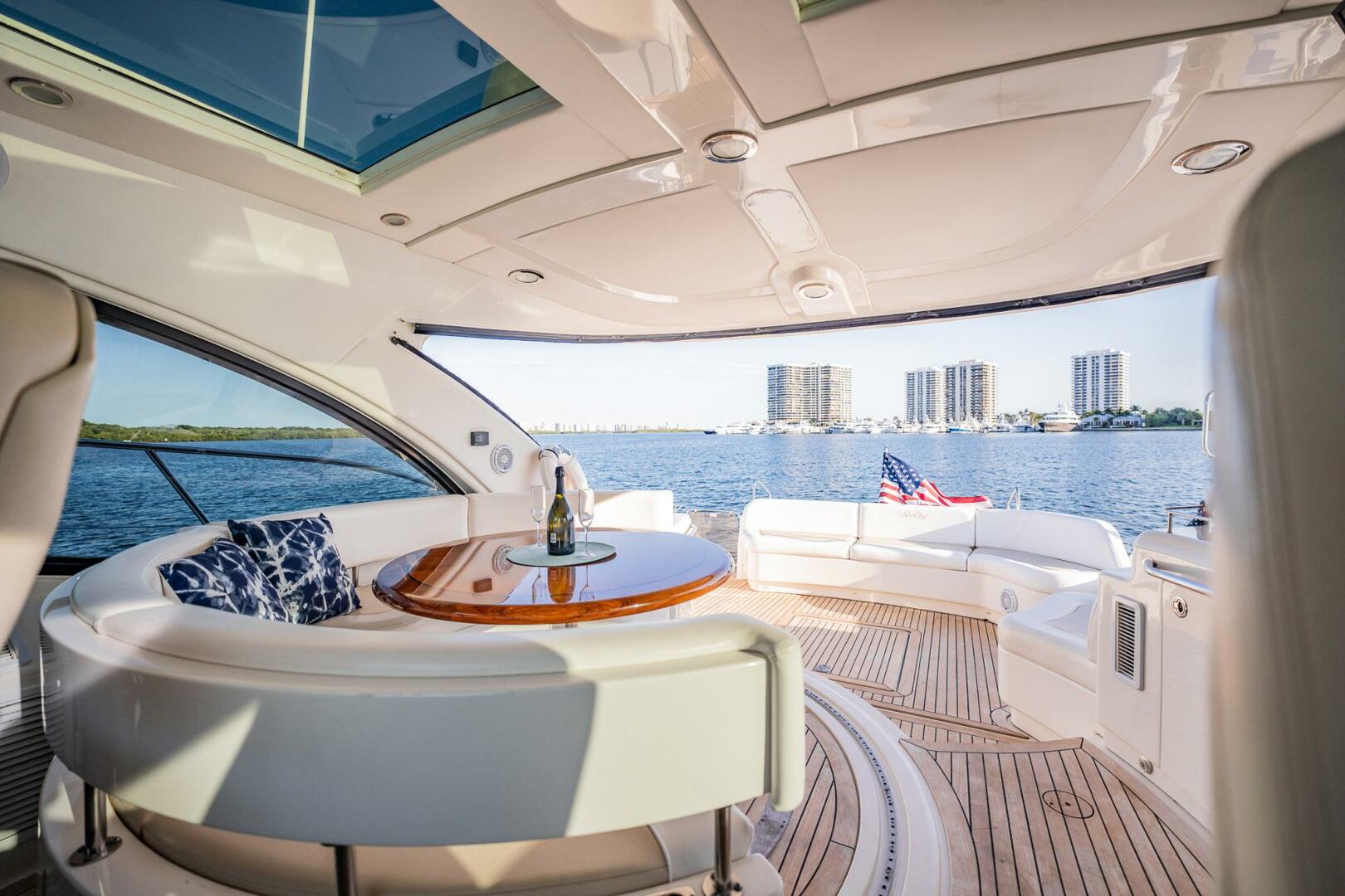 Slide: The Image of Sea Ray 580 Sundancer 2013 - 4429273