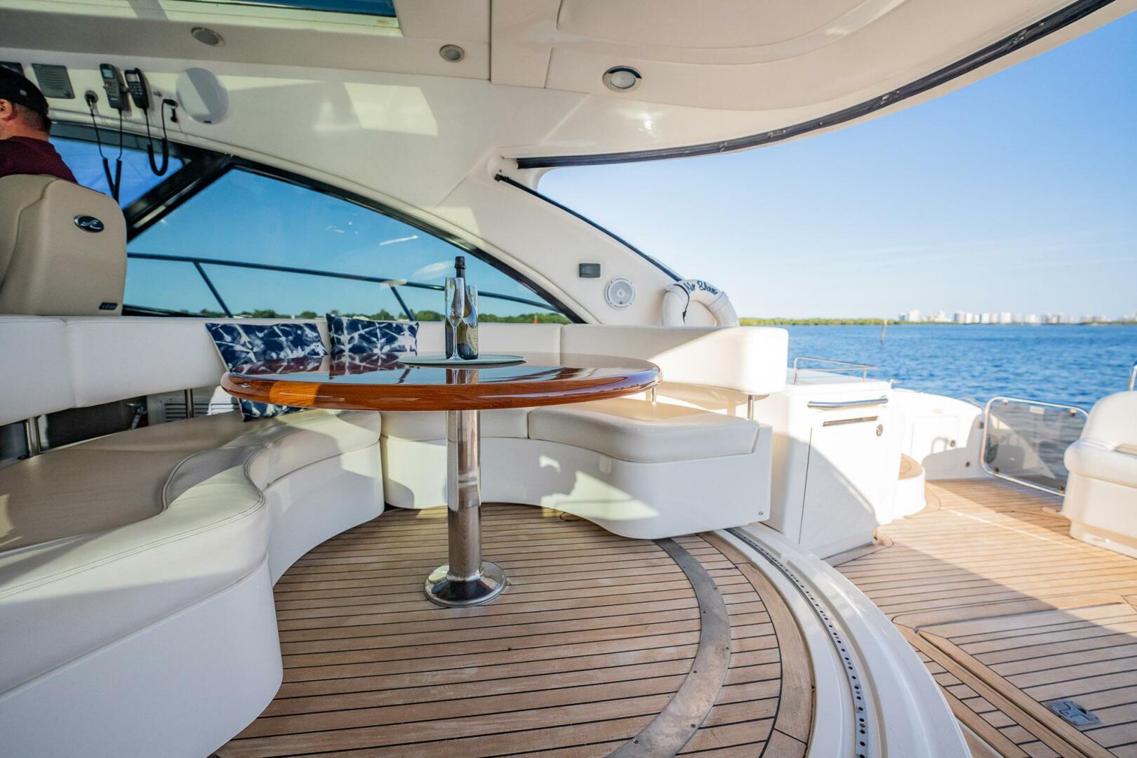 Slide: The Image of Sea Ray 580 Sundancer 2013 - 4429278