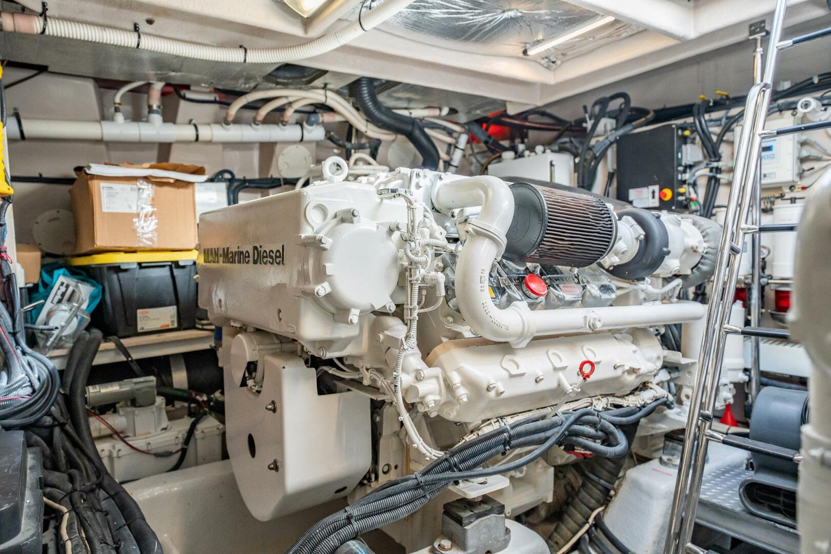 Slide: The Image of Sea Ray 580 Sundancer 2013 - 4429288