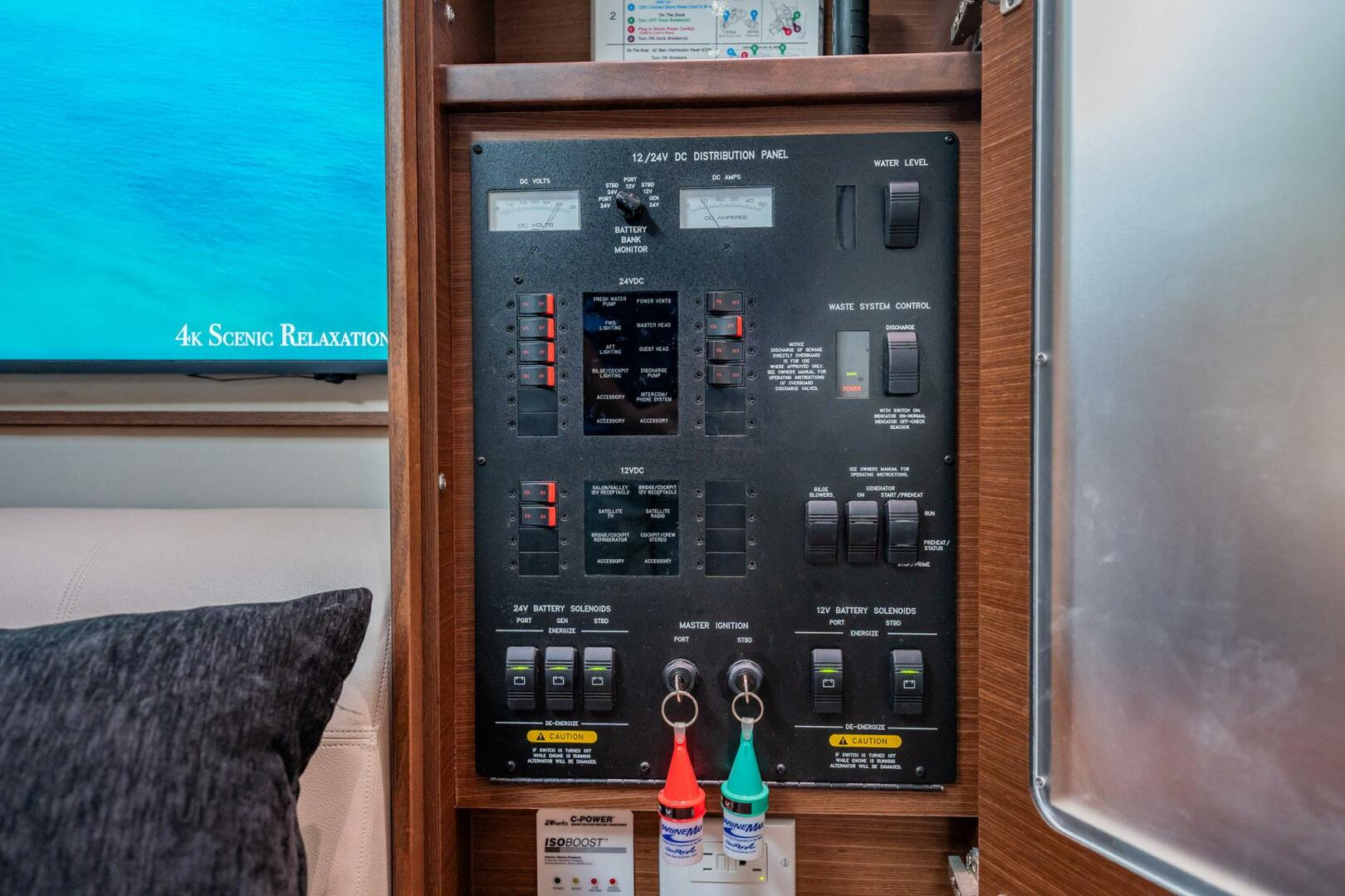 Slide: The Image of Sea Ray 580 Sundancer 2013 - 4429221
