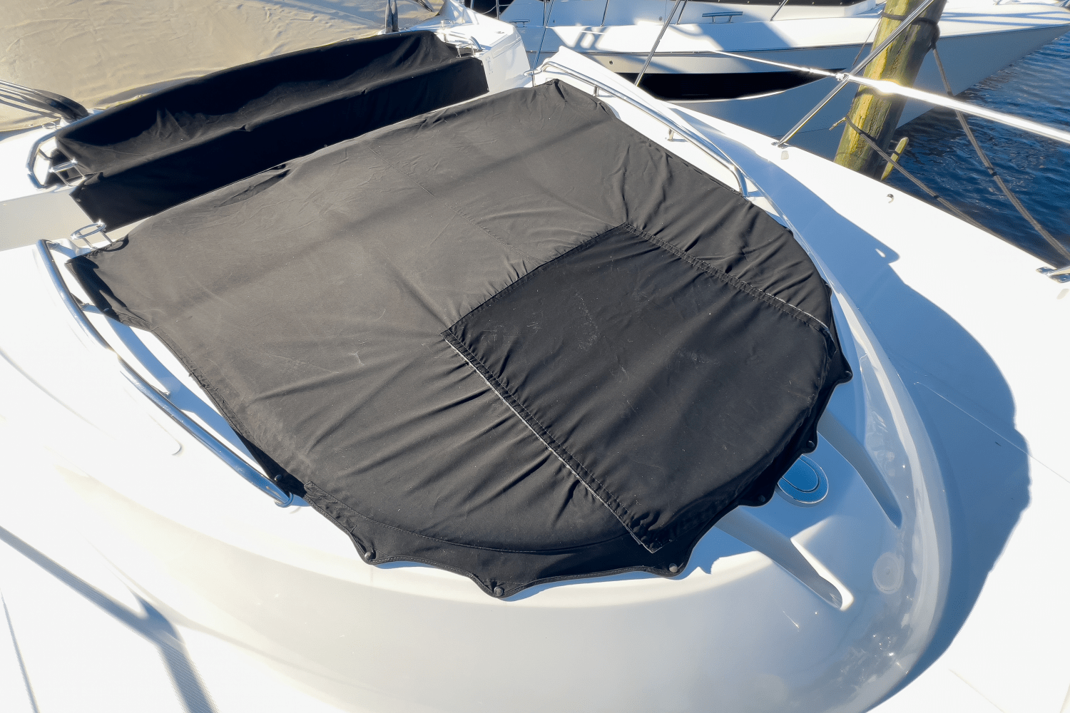 Slide: The Image of Sea Ray 590 FLY 2017 - 104