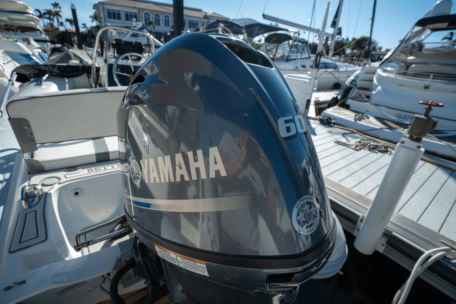 Slide: The Image of Sea Ray 590 FLY 2017 - 110