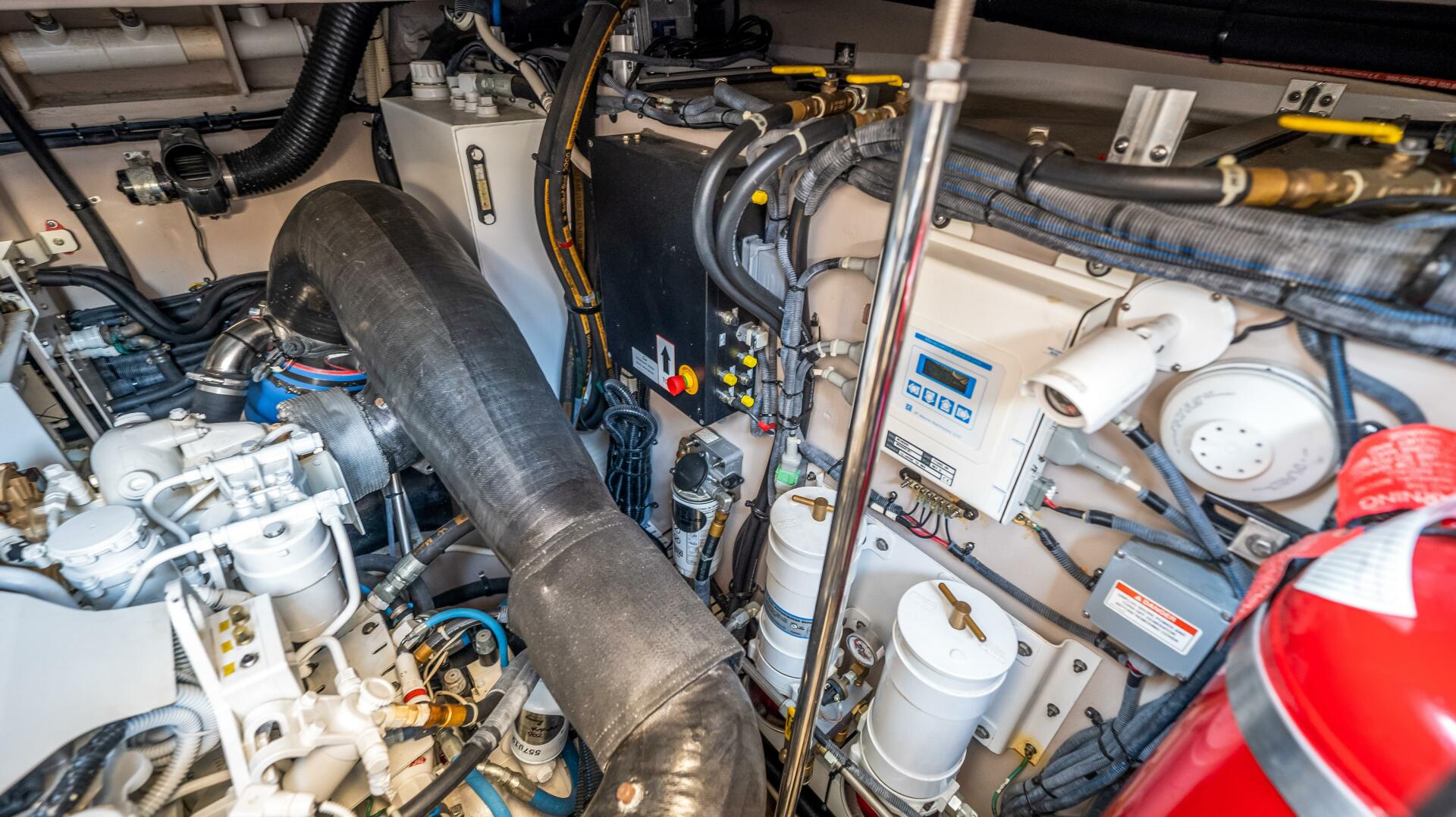 Slide: The Image of Sea Ray 610 SUNDANCER 2013 - 3818511