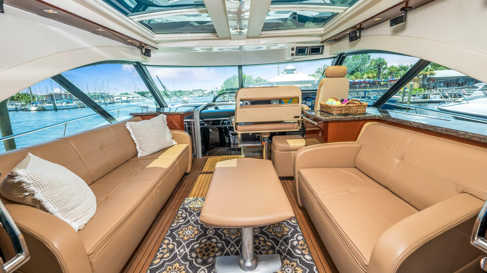 Slide: The Image of Sea Ray 610 SUNDANCER 2013 - 3818513