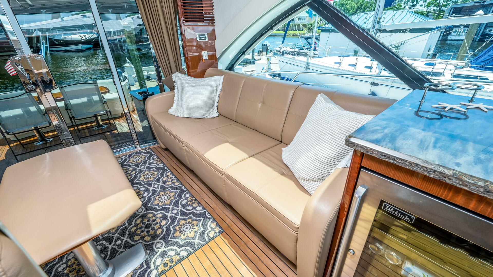 Slide: The Image of Sea Ray 610 SUNDANCER 2013 - 3818515