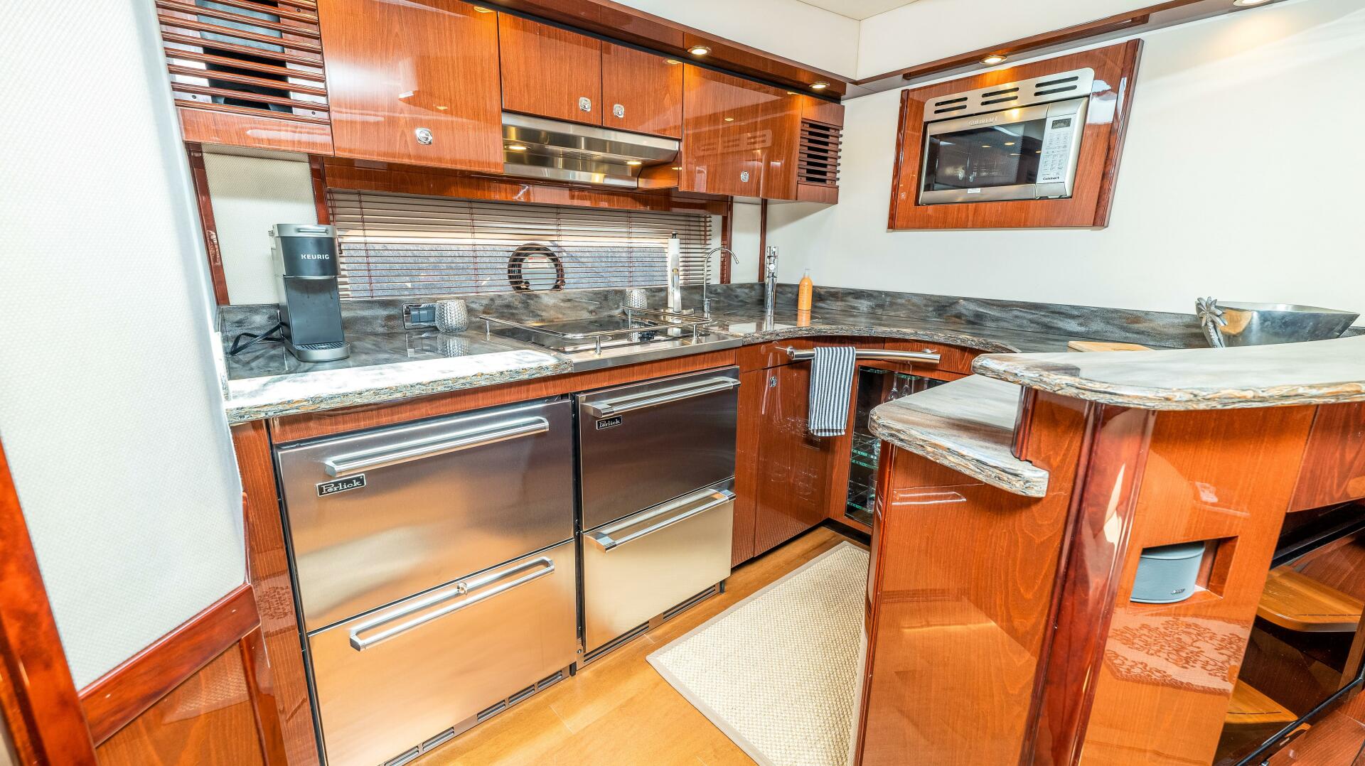 Slide: The Image of Sea Ray 610 SUNDANCER 2013 - 3818517