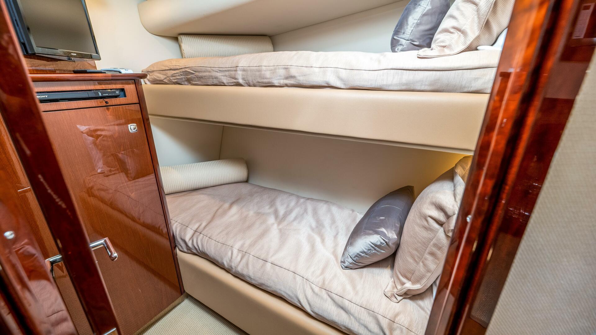 Slide: The Image of Sea Ray 610 SUNDANCER 2013 - 3818520