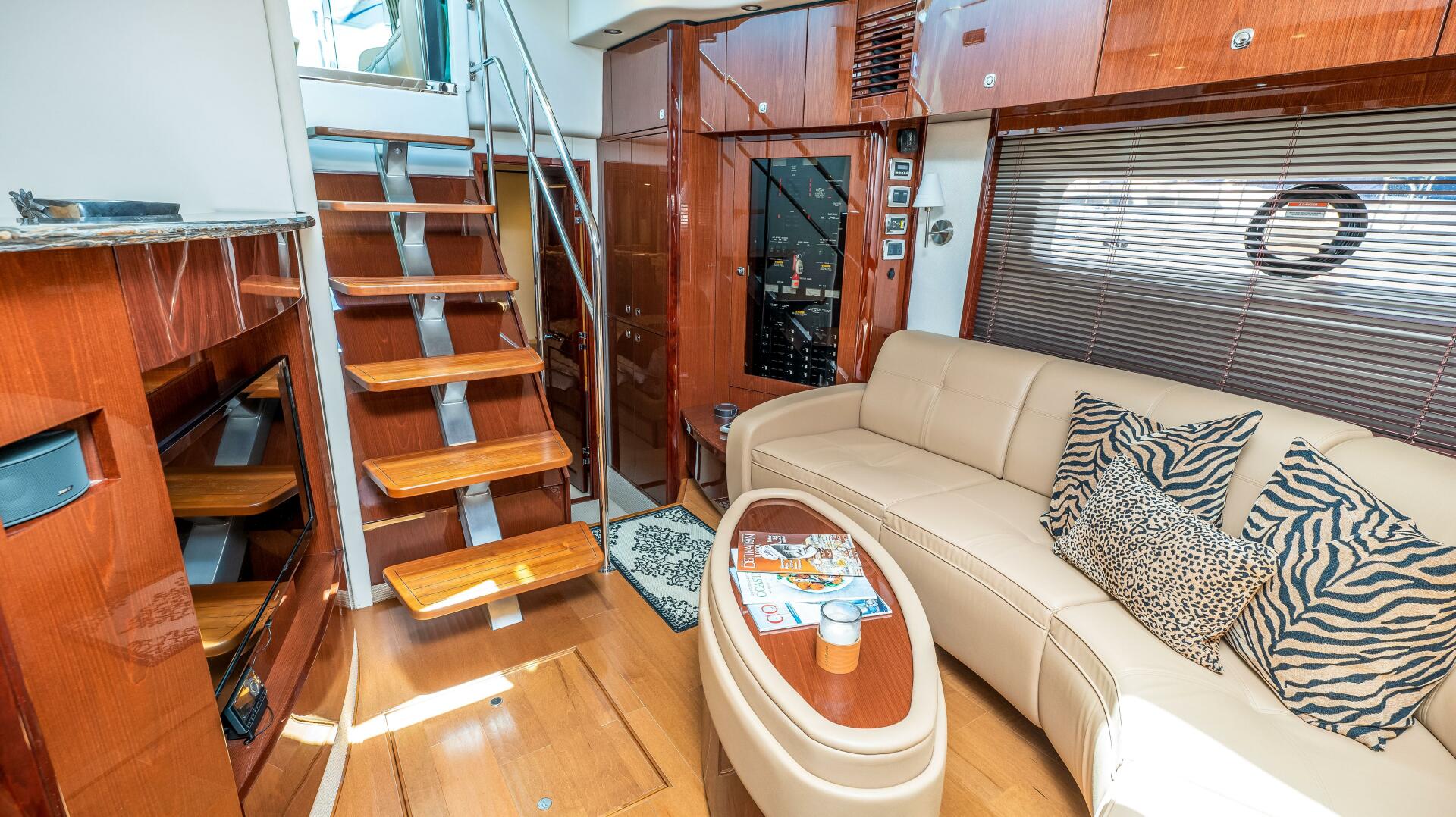 Slide: The Image of Sea Ray 610 SUNDANCER 2013 - 3818522