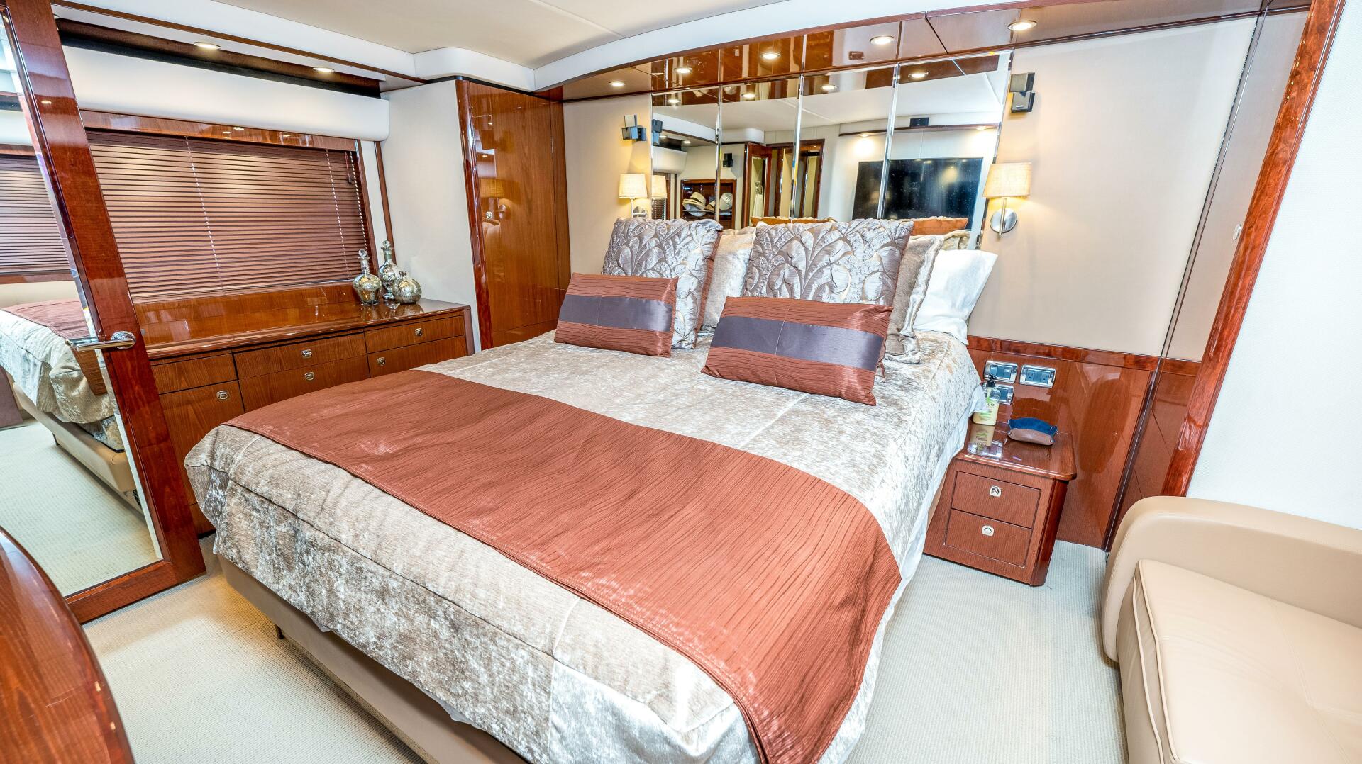 Slide: The Image of Sea Ray 610 SUNDANCER 2013 - 3818524