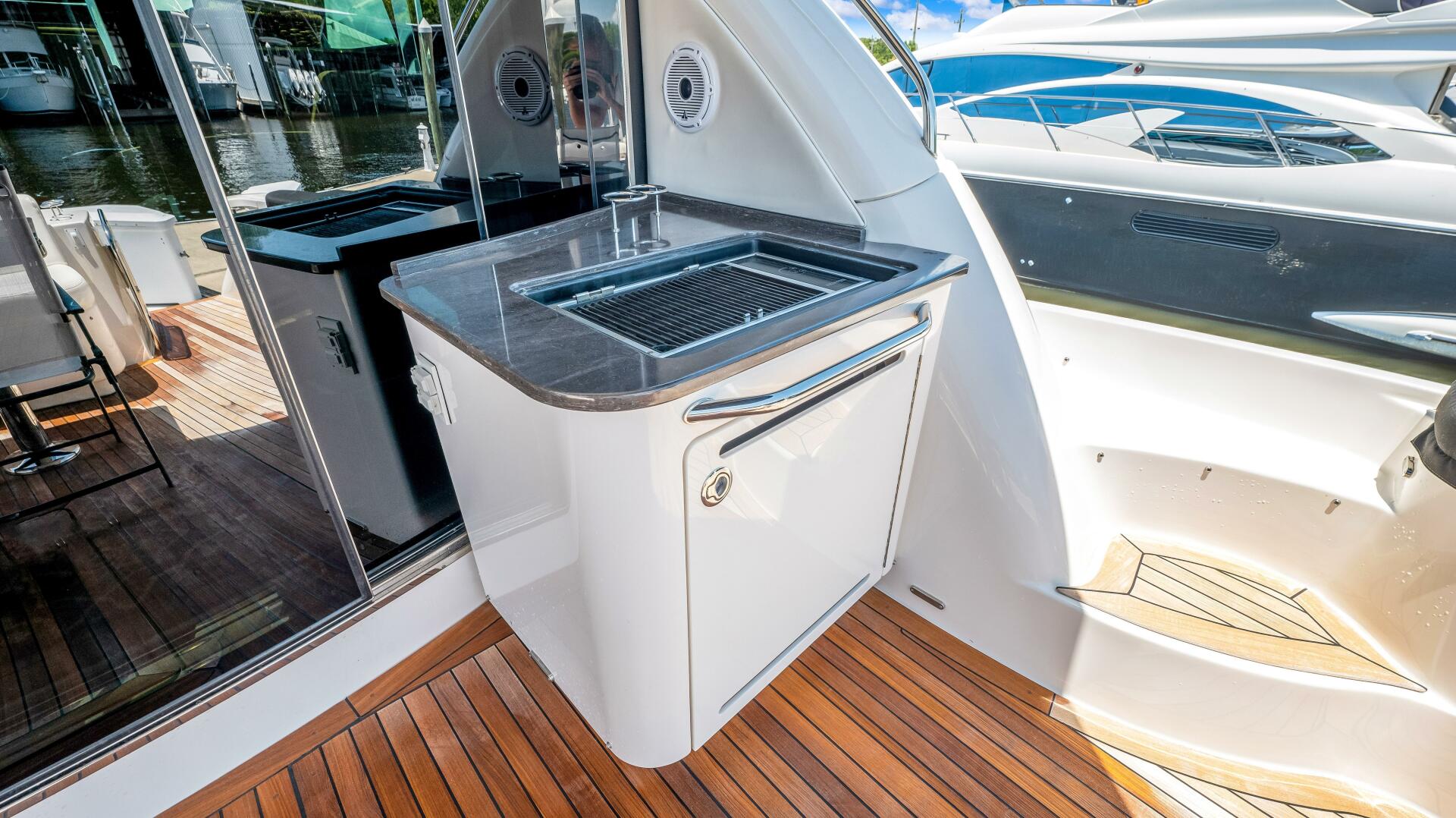Slide: The Image of Sea Ray 610 SUNDANCER 2013 - 3818547