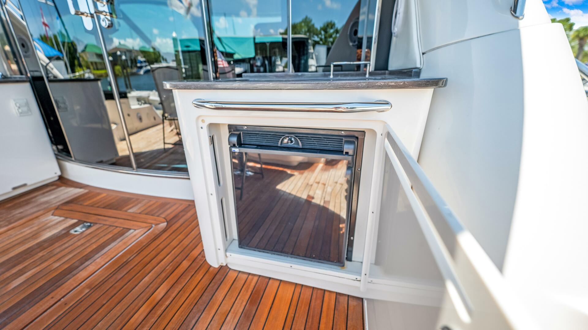 Slide: The Image of Sea Ray 610 SUNDANCER 2013 - 3818550