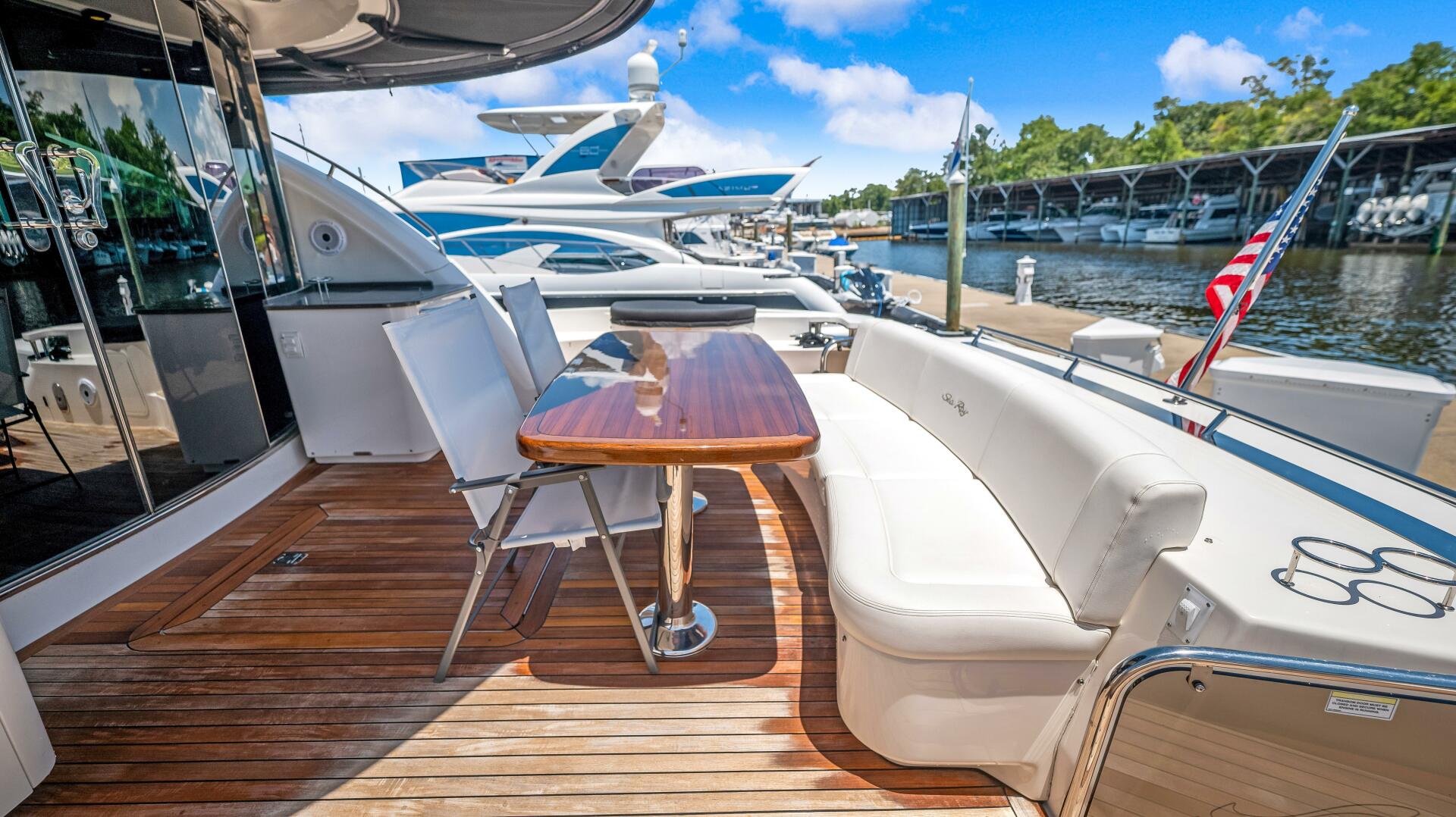 Slide: The Image of Sea Ray 610 SUNDANCER 2013 - 3818553
