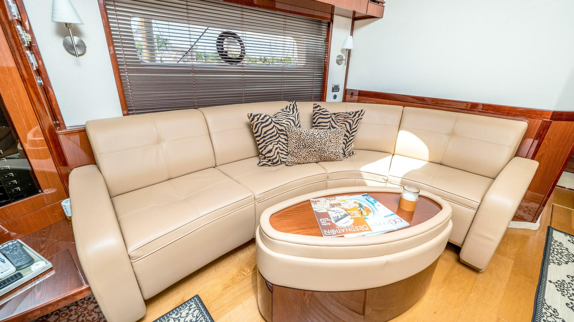 Slide: The Image of Sea Ray 610 SUNDANCER 2013 - 3818572