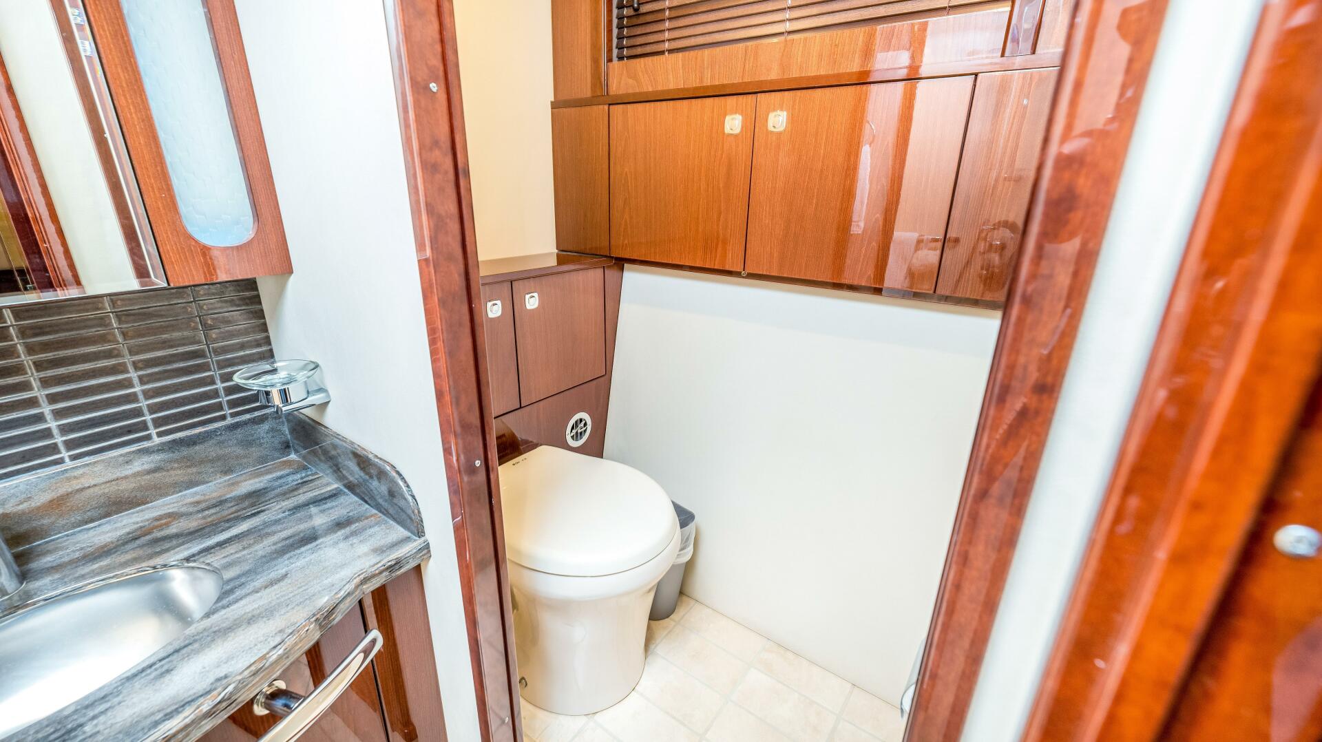 Slide: The Image of Sea Ray 610 SUNDANCER 2013 - 3818583