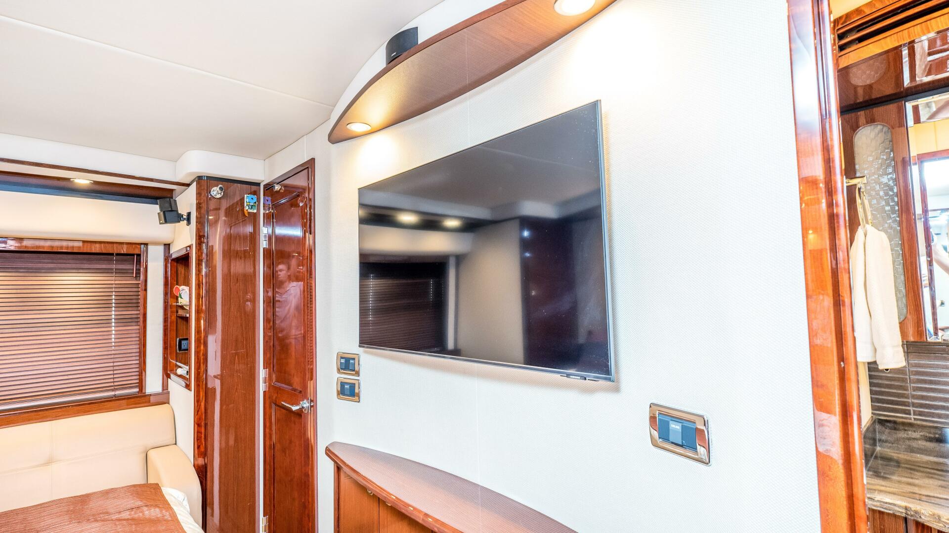 Slide: The Image of Sea Ray 610 SUNDANCER 2013 - 3818586